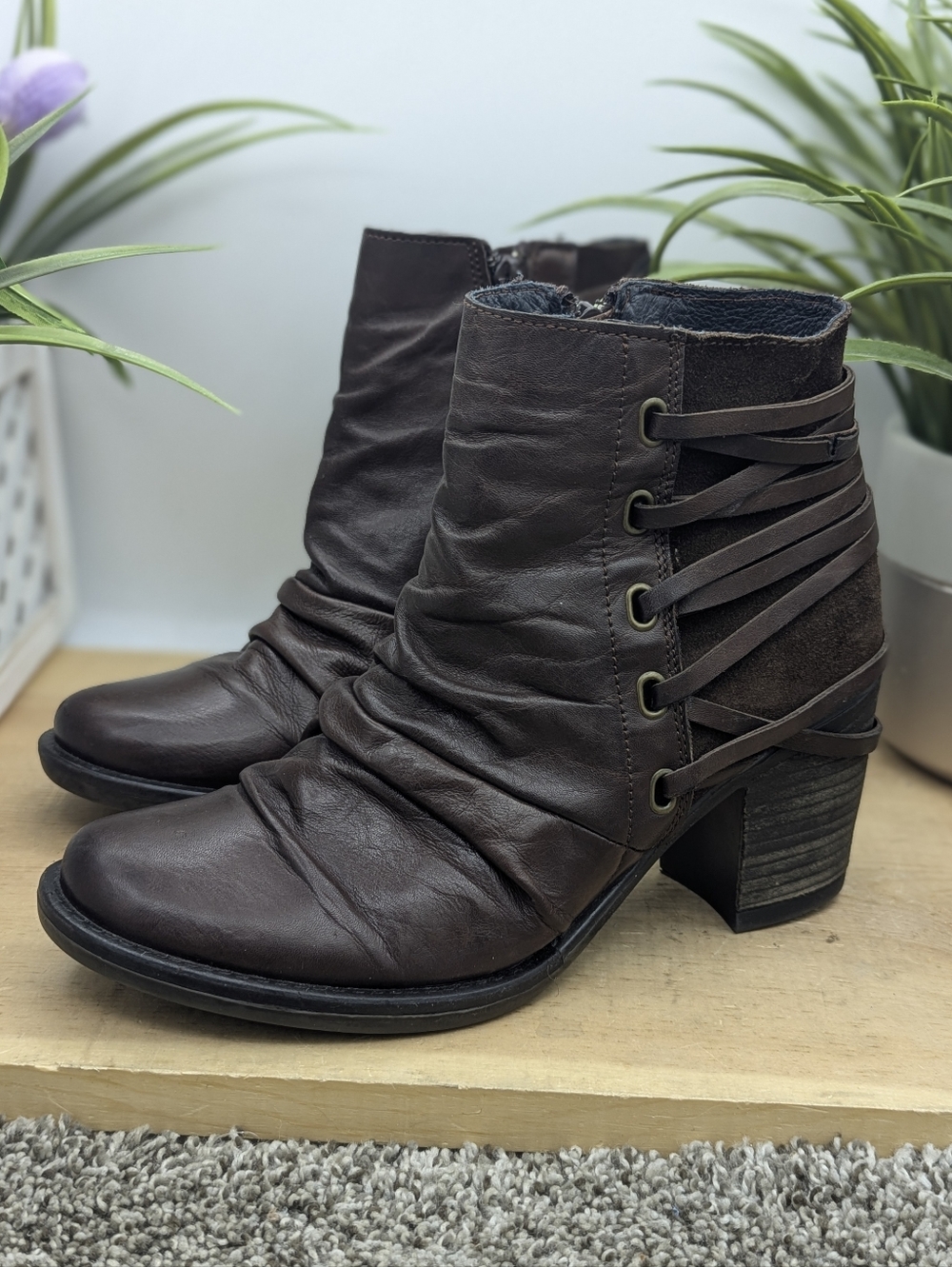 Miz Mooz Mimic Brown Leather Women's Size 37 (6.5/7) Side Zip Stacked Heel Boots